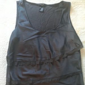 Ann Taylor Gray ruffled tank